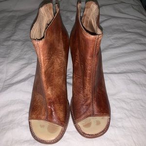 Handmade leather heels